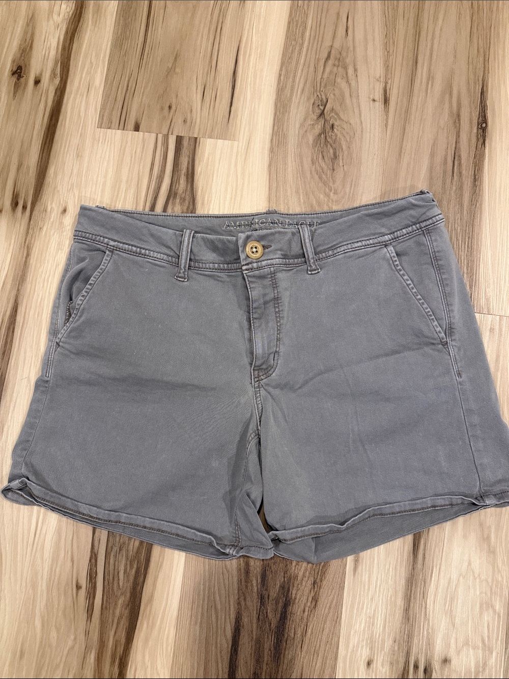 American Eagle Outfitters Gray Women’s Casual Shorts